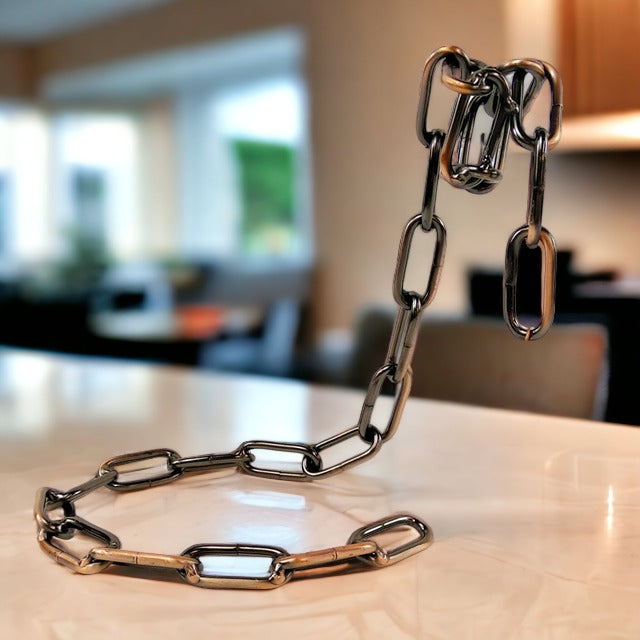 Magischer Ketten-Weinhalter "Charly"